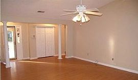  110 5 Iron Cir, Summerville, Sc 29483 3 Beds 2 Baths 1,450 Sqf in Summerville, SC (Photo 3 of 4)