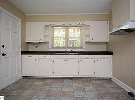  27 Twin Springs Dr, Greenville, Sc 29605 2 Beds 1 Bath 1,190 S in Greenville, SC (Photo 4 of 4)