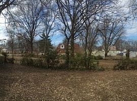  4536 Stonestreet Ave, Shively, Ky 40216 4 Beds 1 Bath 1,686 Sq in Shively, KY (Photo 4 of 4)