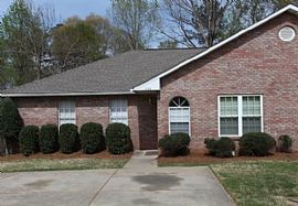 1058 Northpointe Cir, Auburn, Al 36832 in Auburn, AL