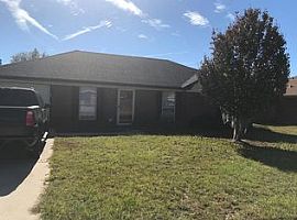 1634 Latham Ct Hinesville, Ga 31313 (747) 444-3766 in Hinesville, GA (Photo 2 of 8)