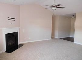 516 New Hanover Trl, Jacksonville (747) 444-3766 in Jacksonville, NC (Photo 4 of 7)