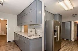 2400 Hermitage Dr, Montgomery, Al 36111 in Montgomery, AL (Photo 10 of 12)