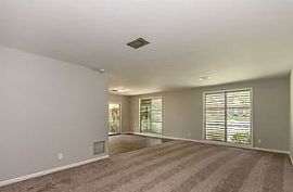 2400 Hermitage Dr, Montgomery, Al 36111 in Montgomery, AL (Photo 3 of 12)