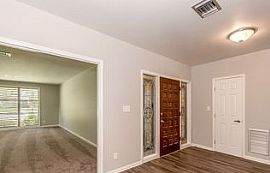 2400 Hermitage Dr, Montgomery, Al 36111 in Montgomery, AL (Photo 7 of 12)