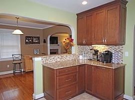  103 Gilstrap Dr, Greenville, Sc 29609 3 Beds 1.5 Baths 1,400 S in Greenville, SC (Photo 6 of 7)