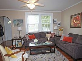  15 Kim St, Greenville, Sc 29605 2 Beds 2 Baths 1,200 Sqft in Greenville, SC (Photo 6 of 8)