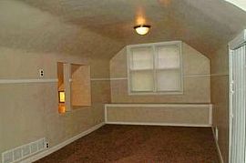  33628 Beechwood St, Westland, Mi 48185 3 Beds 1 Bath 1,100 Sqf in Westland, MI (Photo 4 of 7)