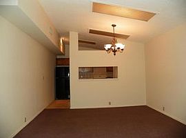  10712 Central Park Dr Ne, Albuquerque, Nm 87123 3 Beds 2 Baths in Albuquerque, NM (Photo 4 of 8)
