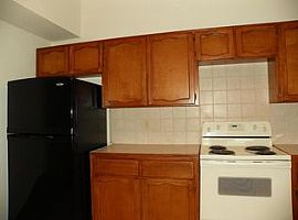  10712 Central Park Dr Ne, Albuquerque, Nm 87123 3 Beds 2 Baths in Albuquerque, NM (Photo 6 of 8)