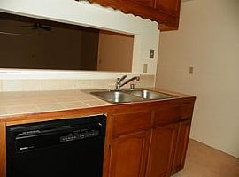  10712 Central Park Dr Ne, Albuquerque, Nm 87123 3 Beds 2 Baths in Albuquerque, NM (Photo 7 of 8)