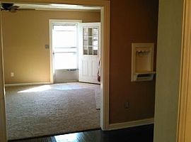  304 N Indianola St, Pryor, Ok 74361 2 Beds 1 Bath 1,064 Sqft in Pryor, OK (Photo 6 of 6)