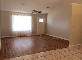 112 Willow Oak Dr, Prattville, Al 36067 in Prattville, AL (Photo 5 of 12)