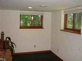 6003 Erie St, Racine, Wi 53402 2 Beds 1.5 Baths 800 Sqft in Racine, WI (Photo 12 of 12)