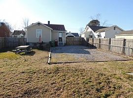 1707 Franklin Ave, Colonial Heights, Va 23834 2 Beds 1 Bath 948 in Colonial Heights, VA (Photo 1 of 6)