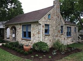 4618 Shoalwood Ave, Austin, Tx 78756 2 Beds 1 Bath 1,124 Sqft in Austin, TX (Photo 5 of 6)