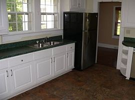 306 Westminster Hwy, Westminster, Sc 29693 3 Beds 2 Baths 1,500 in Westminster, SC (Photo 11 of 12)