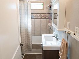 3122 N Farragut St, Portland, Or 97217 2 Beds 1 Bath 1,028 Sqft in Portland, OR (Photo 6 of 8)