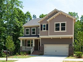 Stunning 5 Bedroom Available For Rent! in Apex, NC