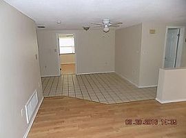 9035 Chantilly Ln, Port Richey, Fl 34668 in Port Richey, FL (Photo 3 of 6)