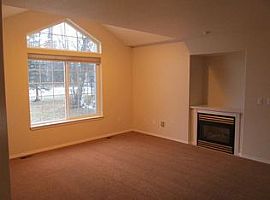 4044 N Teakwood Way, Rent Is $500 and Deposit Is $500 in Palmer, AK (Photo 2 of 7)