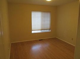 4044 N Teakwood Way, Rent Is $500 and Deposit Is $500 in Palmer, AK (Photo 5 of 7)