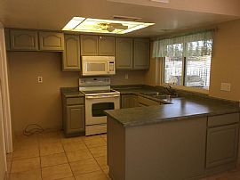Freshly Remodeled Gorgeous 4 Br, 2 Bath with 2 Car Garage in Phoenix, AZ (Photo 4 of 11)