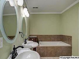 8511 Louis Dr Se, Huntsville, Al 35802 in Huntsville, AL (Photo 5 of 6)