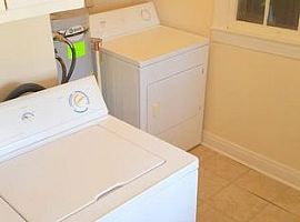  1001 Camden Ave, Louisville, Ky 40215 2 Beds 1 Bath 800 Sqft in Louisville, KY (Photo 2 of 5)