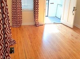  1001 Camden Ave, Louisville, Ky 40215 2 Beds 1 Bath 800 Sqft in Louisville, KY (Photo 3 of 5)