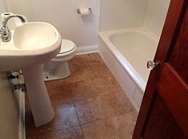  1002 Carlisle Ave, Louisville, Ky 40215 2 Beds 1 Bath 1,000 Sq in Louisville, KY (Photo 3 of 4)