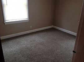  1002 Carlisle Ave, Louisville, Ky 40215 2 Beds 1 Bath 1,000 Sq in Louisville, KY (Photo 4 of 4)