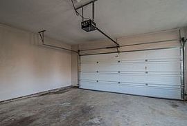  200 Libby Ln, Mauldin, Sc 29662 3 Beds 2 Baths 1,781 Sqft in Mauldin, SC (Photo 3 of 4)