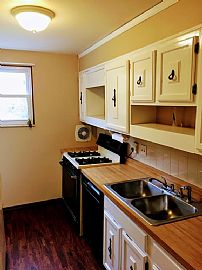 Welcome to a Conveniently Located Home with 3 Bedrooms, 2 Full- in Cranberry Township, PA (Photo 2 of 3)