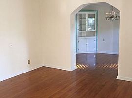  1632 Rifle Range Rd, Mount Pleasant, Sc 29464 4 Beds 2.5 Baths in Mount Pleasant, SC (Photo 4 of 4)