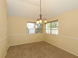  327 Richvale Ln, Webster, Tx 77598 3 Beds 2 Baths 1,378 Sqft in Webster, TX (Photo 2 of 5)