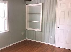 4212 W Ohio Ave in Tampa, FL (Photo 4 of 8)