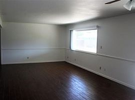 14009 N 34th Dr, Phoenix, Az 85053 in Phoenix, AZ (Photo 3 of 7)