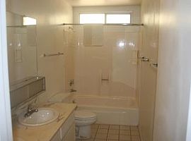 14009 N 34th Dr, Phoenix, Az 85053 in Phoenix, AZ (Photo 4 of 7)