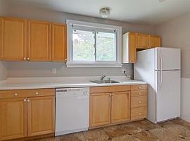  1737 Gilbert St, Charleston, Sc 29412 3 Beds 2.5 Baths 1,712 S in Charleston, SC (Photo 4 of 5)