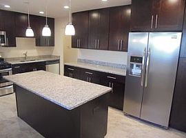  135 Timber Ct, Streamwood, Il 60107 3 Beds 1.5 Baths 1,064 Sqf in Streamwood, IL (Photo 3 of 4)