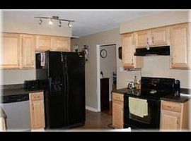  113 Hollandia Dr, Fairview Heights, Il 62208 3 Beds 1 Bath 1,3 in Fairview Heights, IL (Photo 3 of 5)