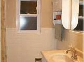  113 Hollandia Dr, Fairview Heights, Il 62208 3 Beds 1 Bath 1,3 in Fairview Heights, IL (Photo 4 of 5)