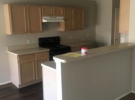 1405 Gilday Dr, Arlington Rent 650 Deposit 650 Total 1300 in Arlington, TX (Photo 4 of 6)