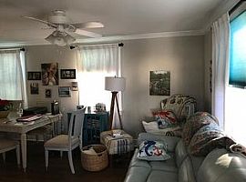  4 N Acres Dr, Greenville, Sc 29609 2 Beds 1 Bath 895 Sqft in Greenville, SC (Photo 4 of 4)