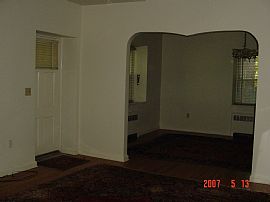 Single Private Home in Fairmount Park in Philadelphia, PA (Photo 6 of 12)