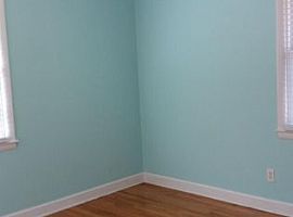  208 Fleetwood Dr, Greenville, Sc 29605 4 Beds 2 Baths 1,400 Sq in Greenville, SC (Photo 3 of 5)