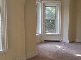 335 N Potomac St, Hagerstown, Md  in Hagerstown, MD (Photo 3 of 4)