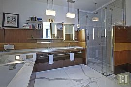  The Room Is Furnished and Has a Separate Bathroom in Honolulu, HI