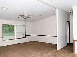 245 Se County Road 3072, Corsicana, Tx 75109 (747) 444-3766 in Corsicana, TX (Photo 3 of 10)